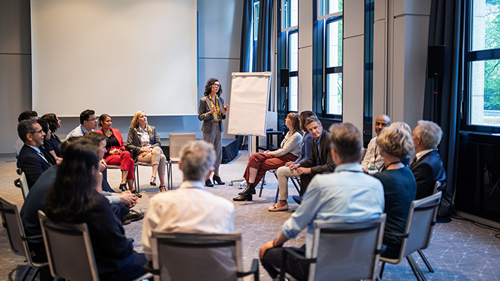 人力资源公司DDpay钱包国际认为中国制造业企业出海应从人才培养与人才开展双驱动模型管理国际化人才